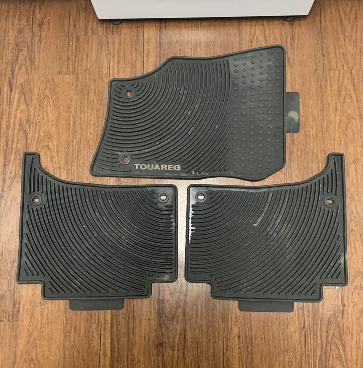 20042010 VOLKSWAGEN TOUAREG FRONT & REAR LEFT & RIGHT FLOOR rubber MAT