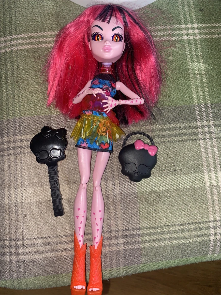 Feisty dolls 2024