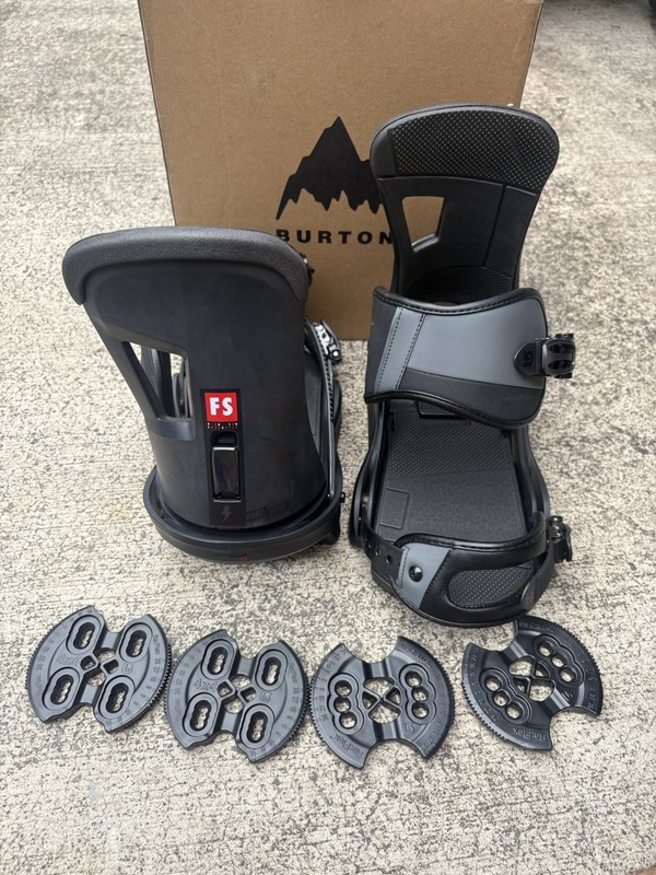 Burton Freestyle Snowboard Bindings Size L with Re:Flex base plates (Black/Gray)