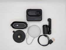 NEW - Insta360 GO 3S 128 GB Standard Bundle/ Midnight Black Very Good . JT3 