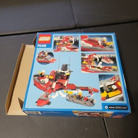 Lego 7046 World City Fire Command Craft 99% Complete with Manual Figures   Box