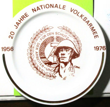 DDR / Original  Reservistika / Ehren-Geschenk " 20 Jahre NVA 1976 " / Porzellan