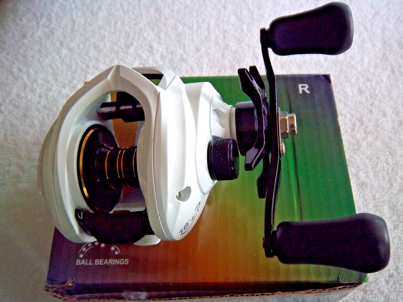 Baitcasting Fishing Reel 7.1:1 Ratio 18+1BB 10KG/22-LB DRAG 