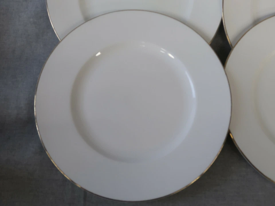 4 platos de cena CRS46 de Crown Staffordshire blanco, borde, liso, borde dorado  Foto 3 de 4