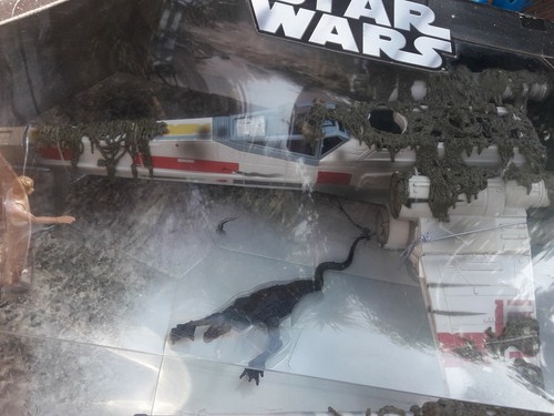 Star Wars Luke Skywalker's X-wing Dagobah SAGA COLLECTION New sealed Dragonsnake - Picture 2 of 9