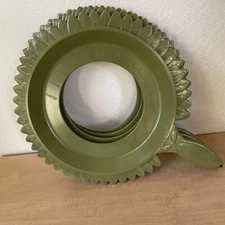 4 Vintage SERVA-PLATE Plastic Paper Plate Holders GREEN Flower Picnic Camping