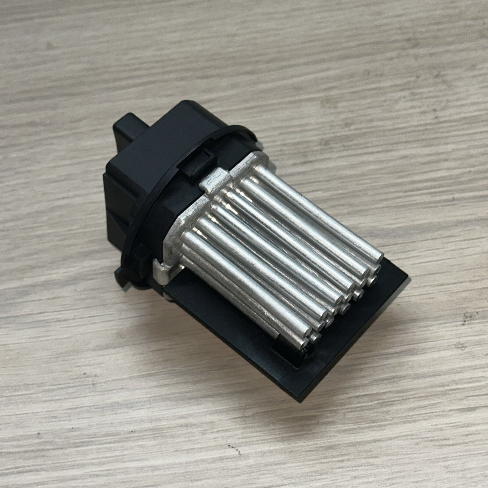 20072013 BMW E70 X5 A/C HEATER BLOWER MOTOR FAN RESISTOR 5HL008941 OEM