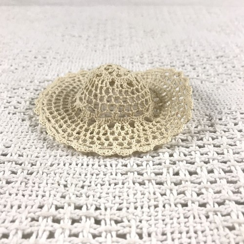 3in Off-White Doily Small Doll Bear Hat 