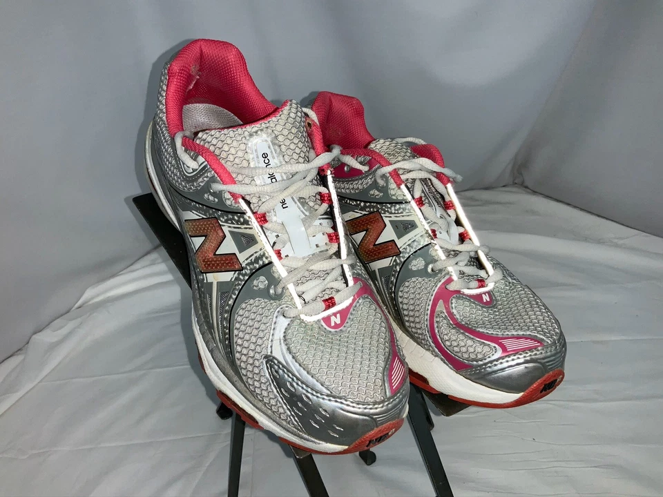 New Balance 1124 Talla 9.5 B Mujer Gris Rosa Zapatos para Correr Como Nuevos YGI D0S-62 Foto 4 de 4