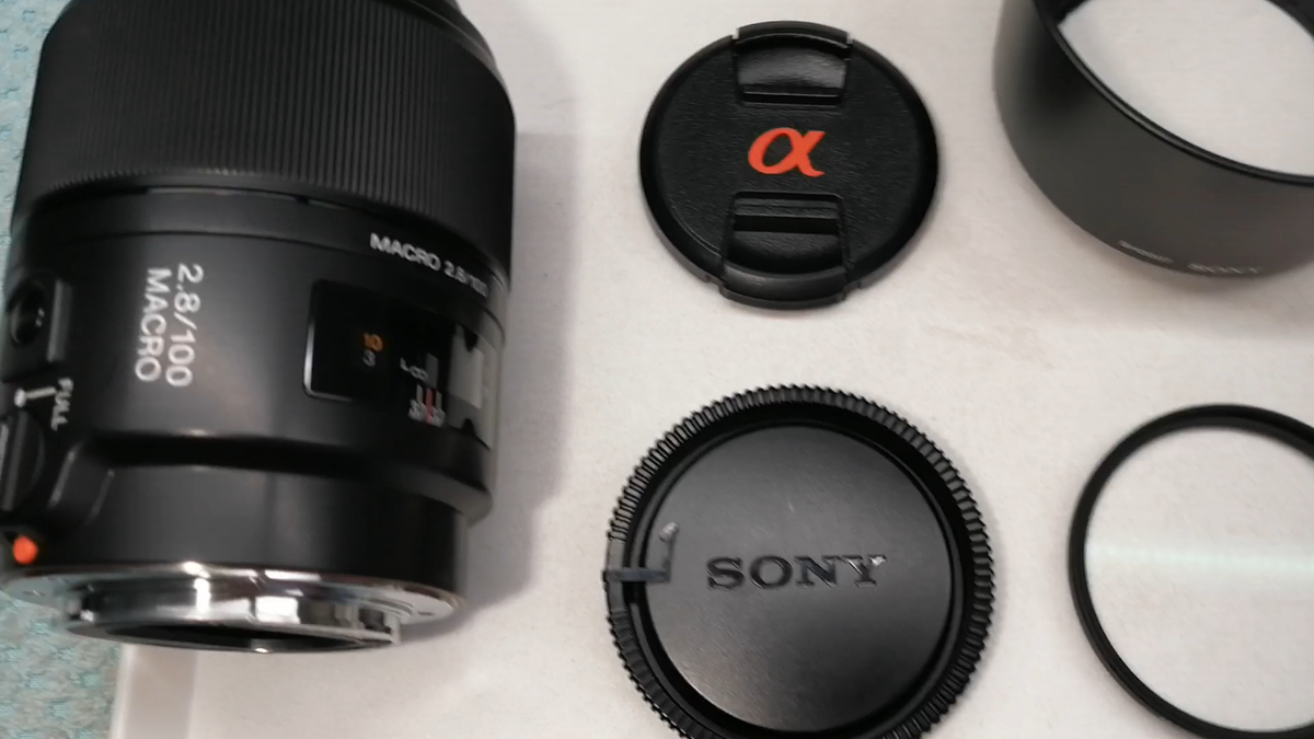 SONY MACRO 100ｍｍ F2.8 SAL100M28 Amazon.com : Sony 100mm f/2.8 Macro Lens for Sony Alpha