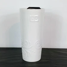 Dunkin Donuts White Ceramic Travel Coffee Mug Logo 2016 Collectible 16oz W/Lid