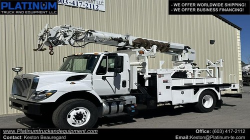 2016 International 7400 Altec Corner Mount Digger Derrick Truck! AUTO! LOW MILES