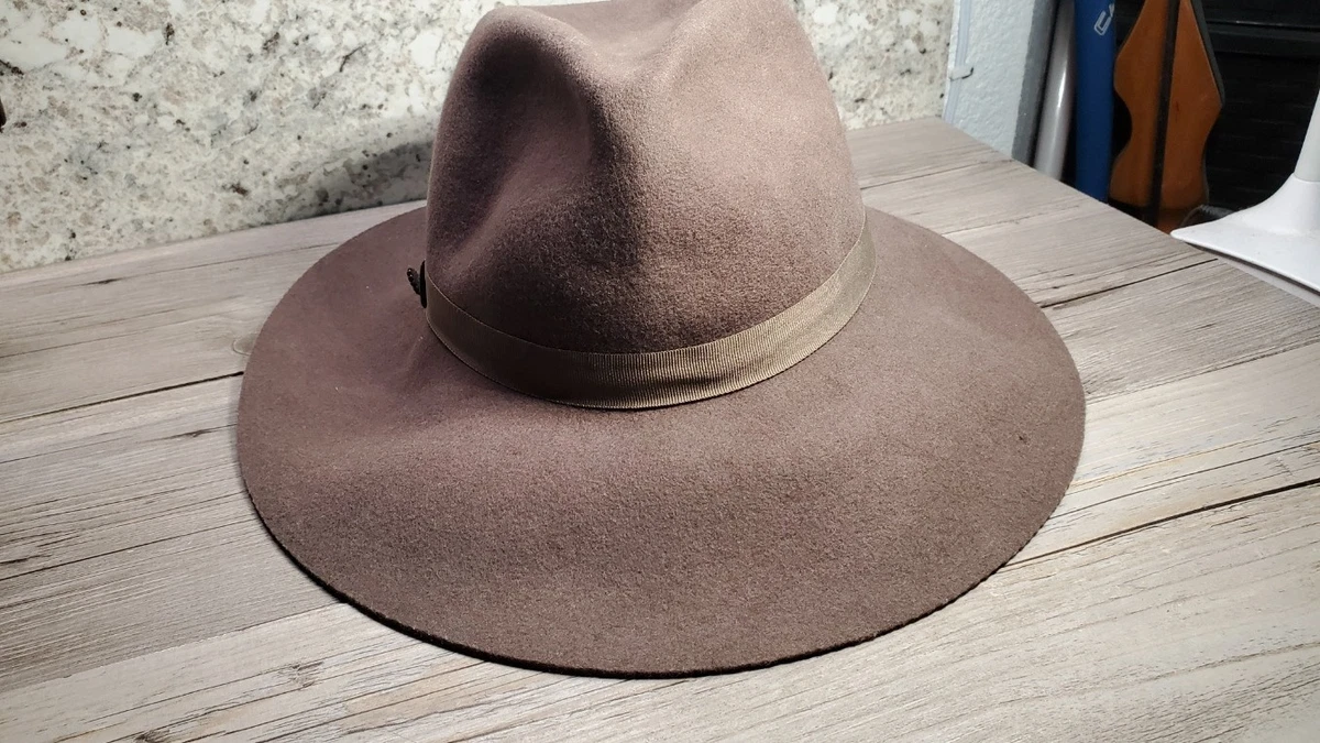 Anthropologie Betmar Wide-Brim Wool Felt Hat in Taupe with Gold Bit Beige Wool Felt Pinch Crown Fedora Hat 2.5 Inch Brim – Suits  main image 2