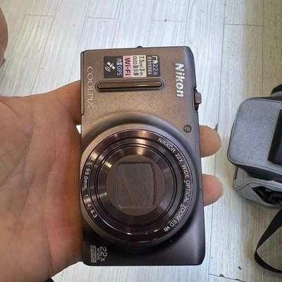Good Condition Nikon COOLPIX S9500 Digital Camera W/SD Card Charger