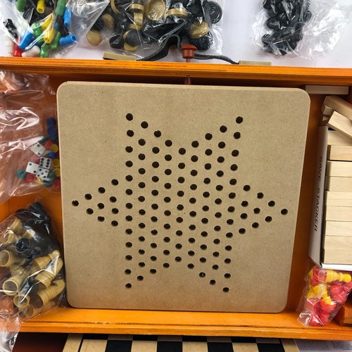 Deluxe Vintage Game Collection Wood Chess & Checkers Backgammon Etc. Game Set - Picture 10 of 12
