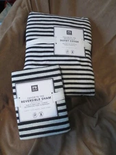 POTTERY BARN FAVORITE TEE REVERSIBLE TWIN DUVET COVER,SHAM~ HEA BK/WH STRIPE NIP