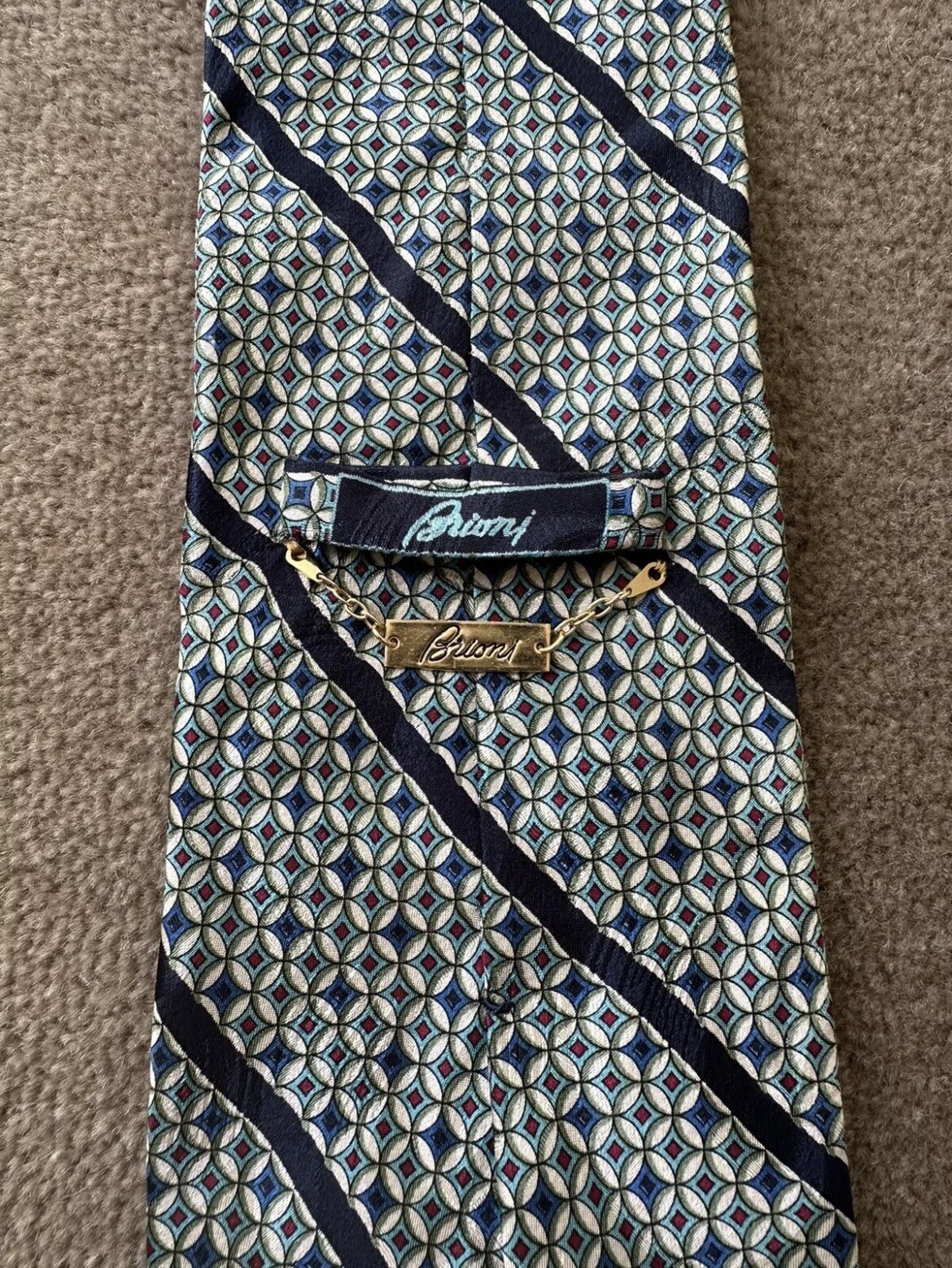 Picture 2 of 4