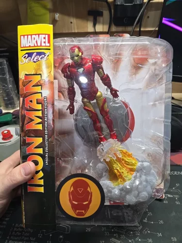 Diamond Select Marvel Comics IRON MAN Collector Edition Action Figure (#2)