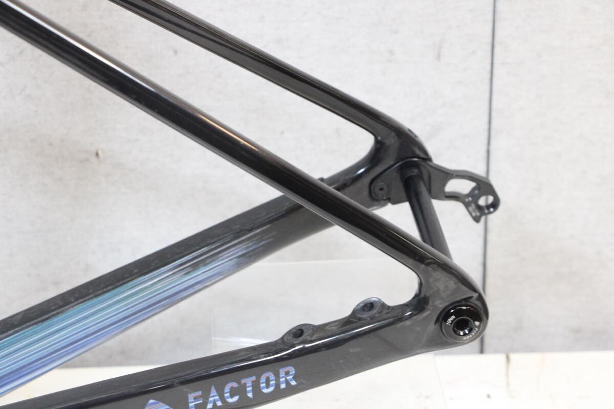 FACTOR OSTRO VAM V1 Carbon Frame 52 (2021) with Black Inc