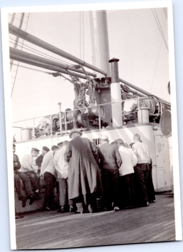 Combat de coq sur le bateau Silver Print Tirage argentique d'époque  12x9  - Photo 1 sur 2