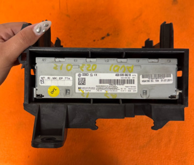2012-2015 Audi A6 RADIO RECIEVER MODULE SATELLITE (P)4G0035082B