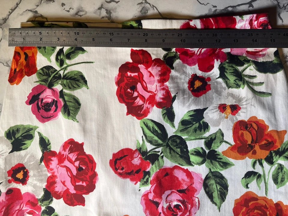 size 10 white floral pencil fitted skirt holiday summer Work Office Straight - Image 4 of 4