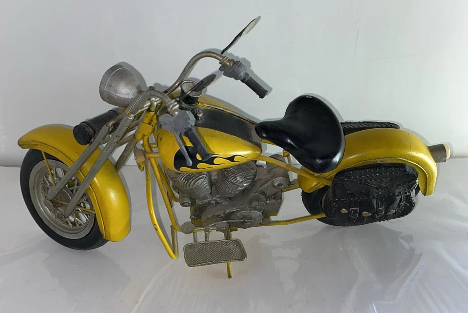 METAL YELLOW & WHITE MINI MOTORCYCLE V-TWIN PANHEAD STYLE MODEL 8" T x 15” W - Image 2 of 4