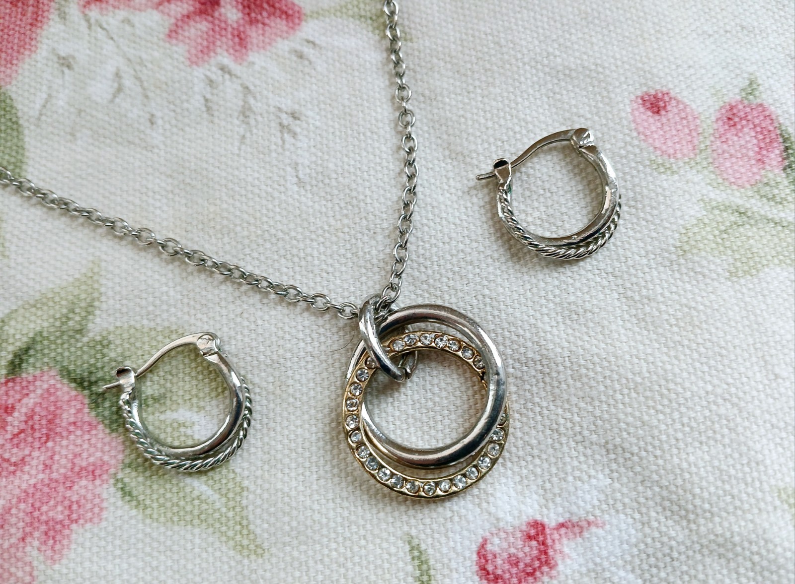 Shiny Double Circle Loop Infinity 2 Tone Rhinesto… - image 1