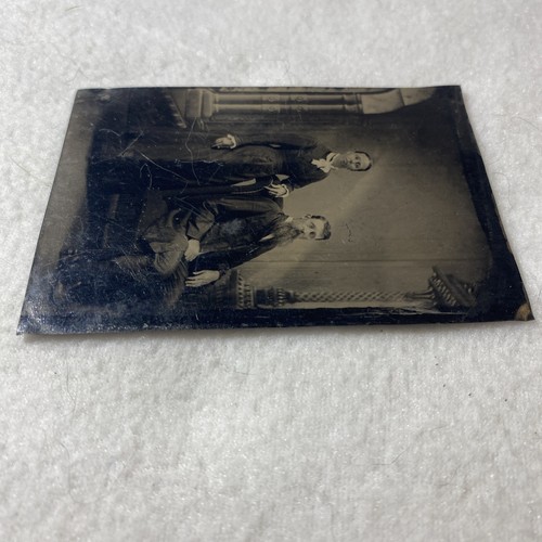 Vintage Tin Type Photo Of Man And Woman From 1800’s? - Picture 6 of 9