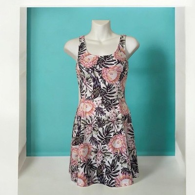 H&M Divided  Floral Skater Dress Sleeveless Scoop Neck Pink Multicolor Size 2 