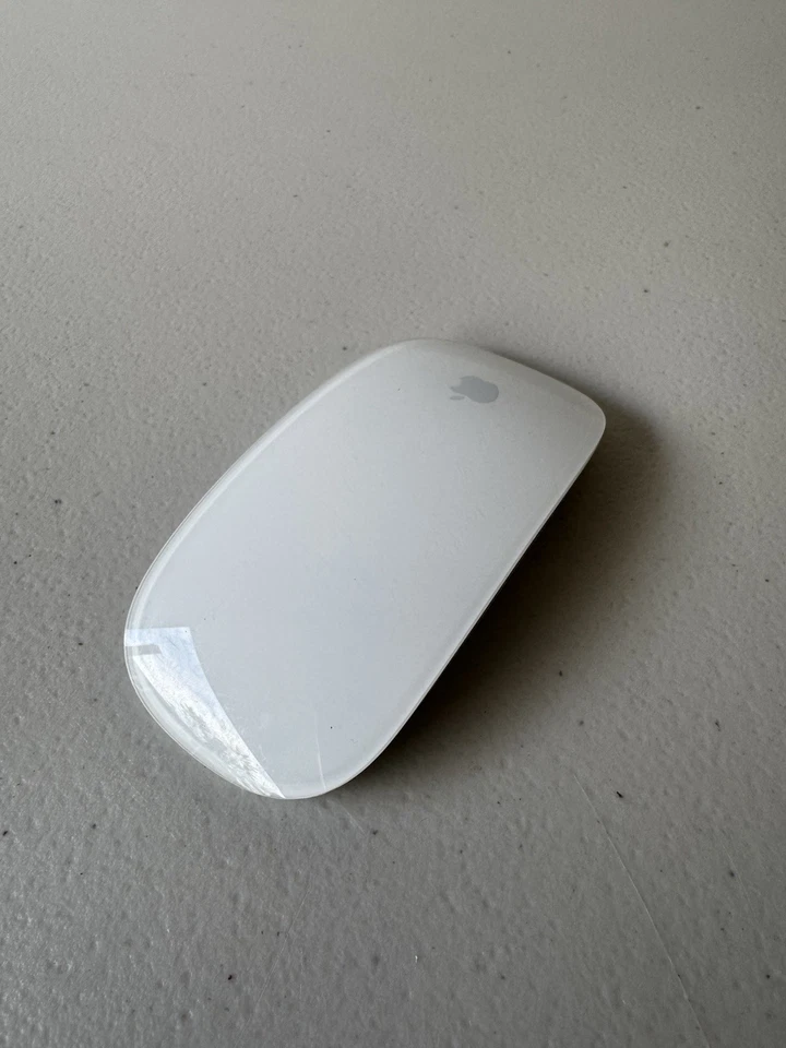 Apple Magic Mouse A1296 Wireless Multi-Touch Bluetooth Mouse - Image 2 of 3