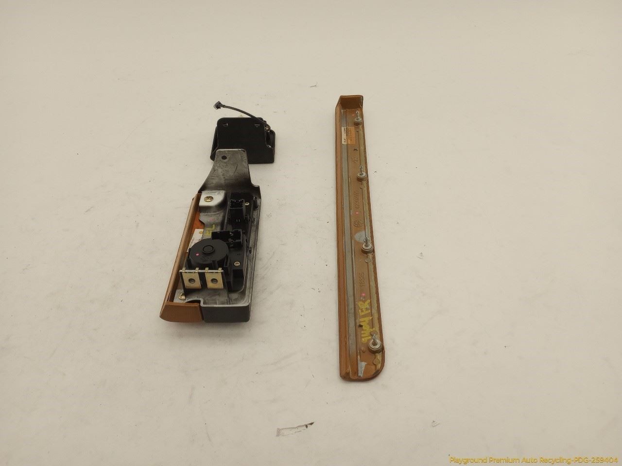 Maserati Quattroporte M139 Set Of 3 Dashboard Dash Switch & Trim Fits 2003-2008