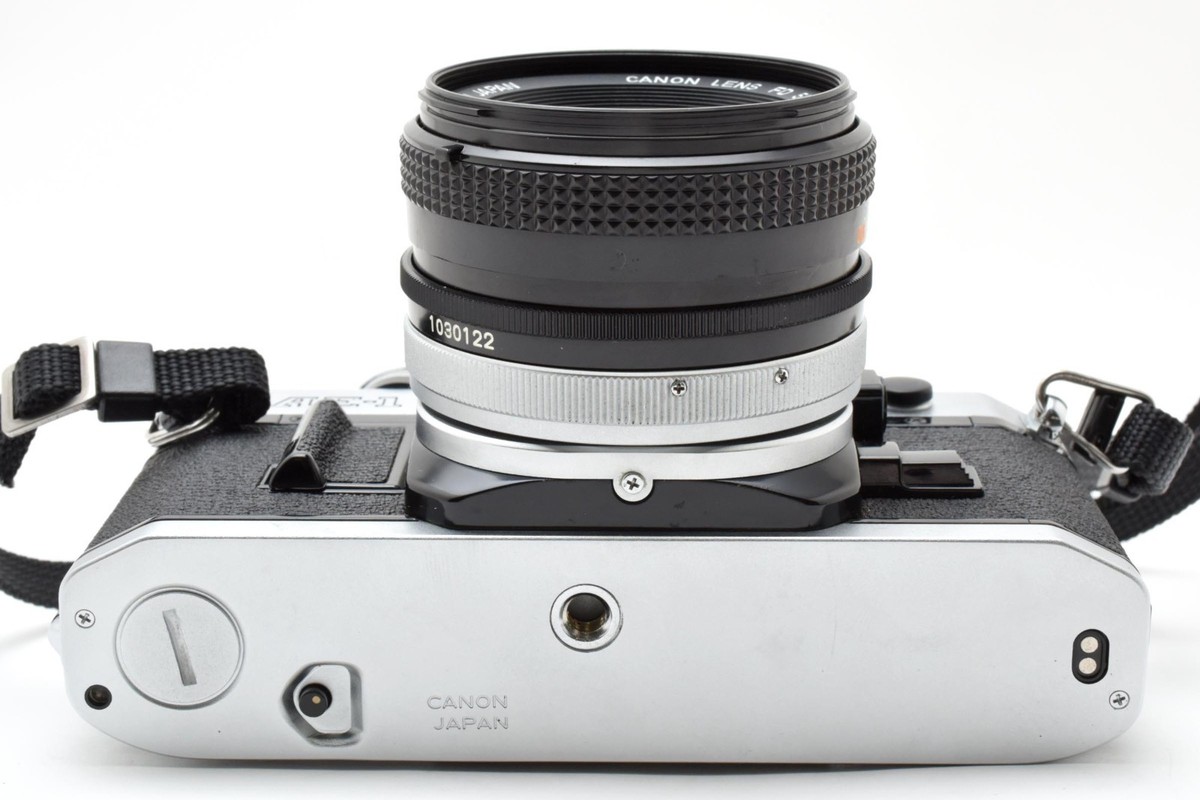 フィルムカメラ Canon AE-1 Silver + FD 50mm f1.8 s.c Pre-Owned - Canon AE-1 Chrome w/50mm f1.8 FD/SC lens