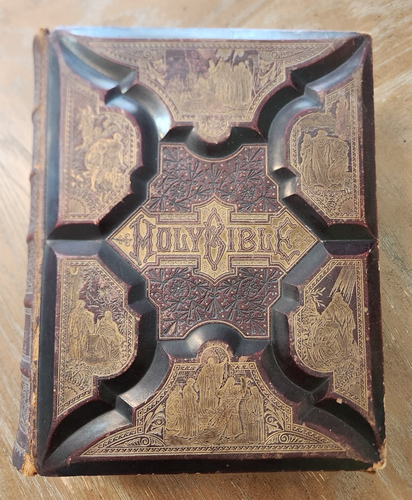 The Parallel Bible Old New Testaments 2000 Illustrations 1886 Dictionary