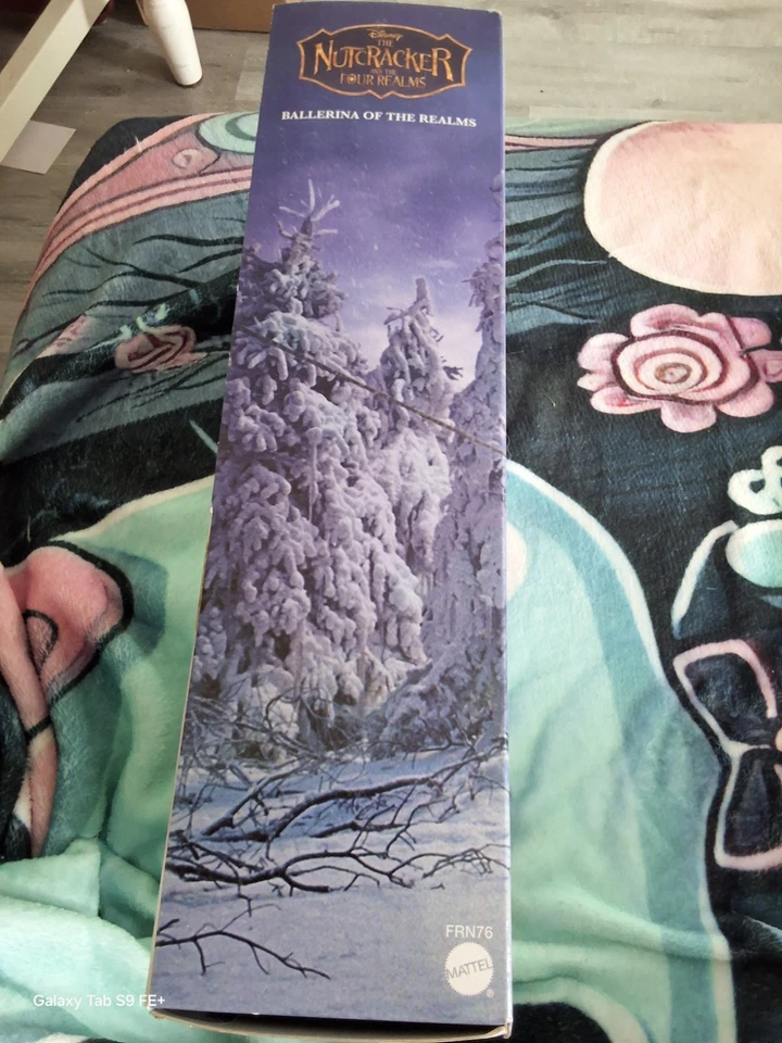 Nutcracker & The Four Realms Clara Light Up doll W/ soldier & sugar plum fairy - Image 3 of 4