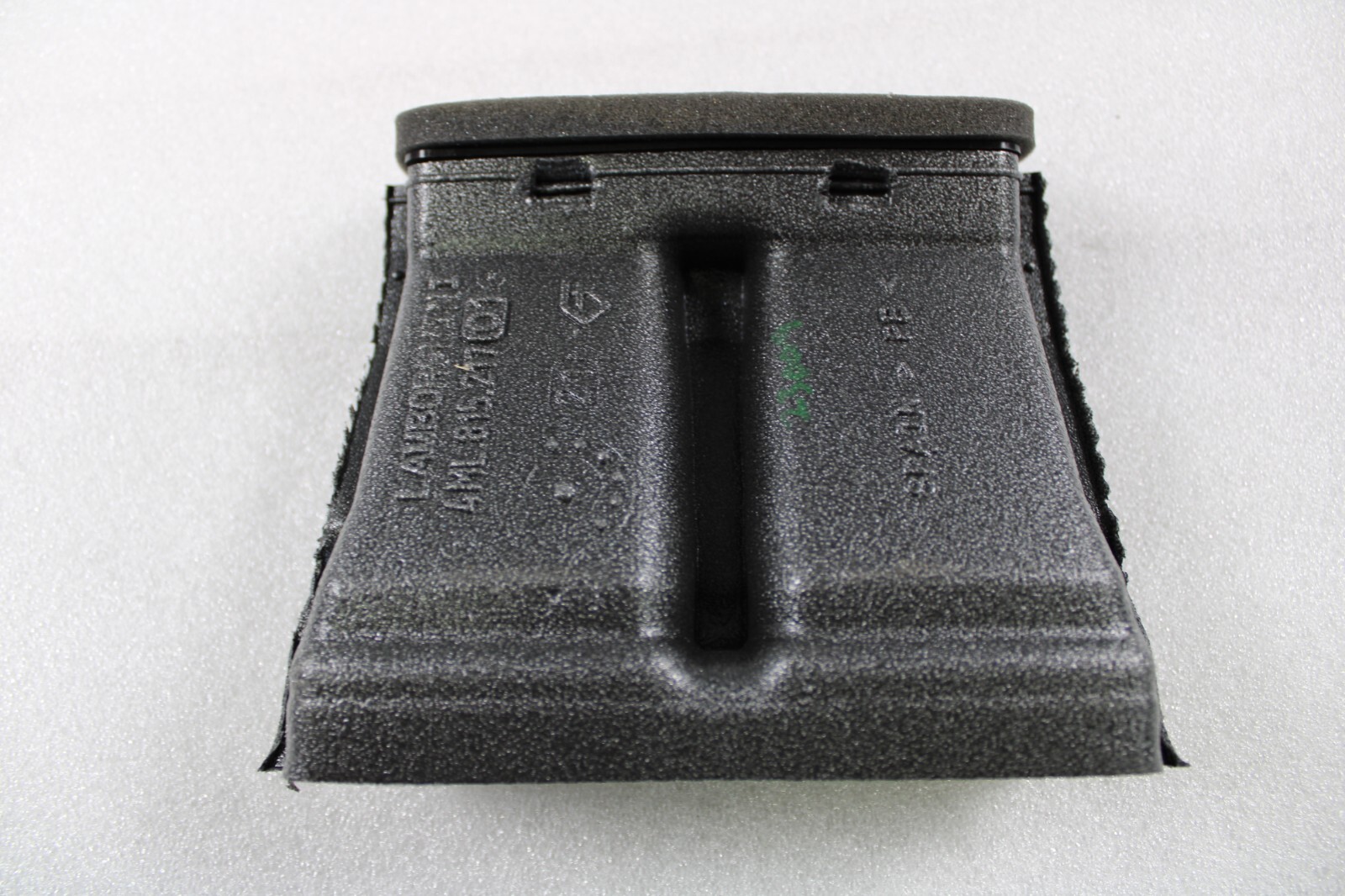 Lamborghini Urus, Rear AC Outlet Duct, Used, P/N 4ML815217
