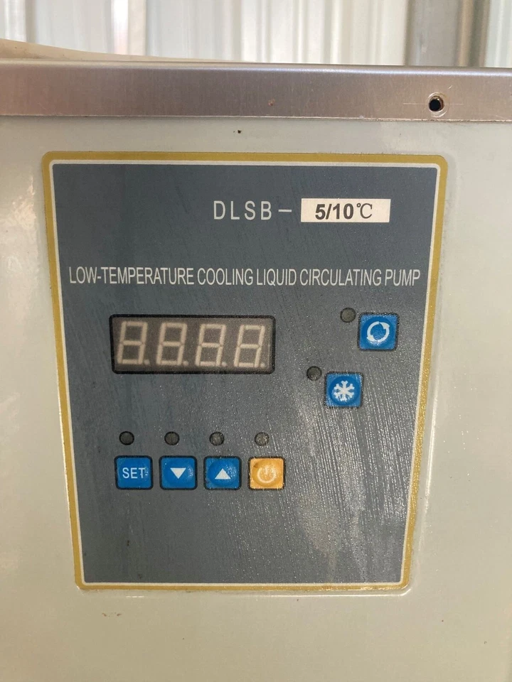  Bomba circuladora de líquido de refrigeración a baja temperatura Foto 4 de 4