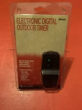 WOODS ELECTRONIC DIGITAL TIMER-#83660 ON AT DUSK - OFF AT DAWN - NEW