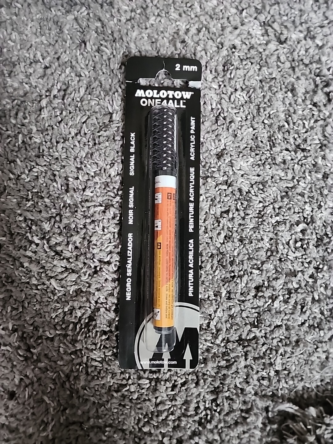 Molotow One4All Acrylic Pump Marker, Black 2mm Round Tip