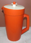 Vintage Tupperware 1 QUART ORANGE PUSH BUTTON LID PITCHER Retro — photo 1