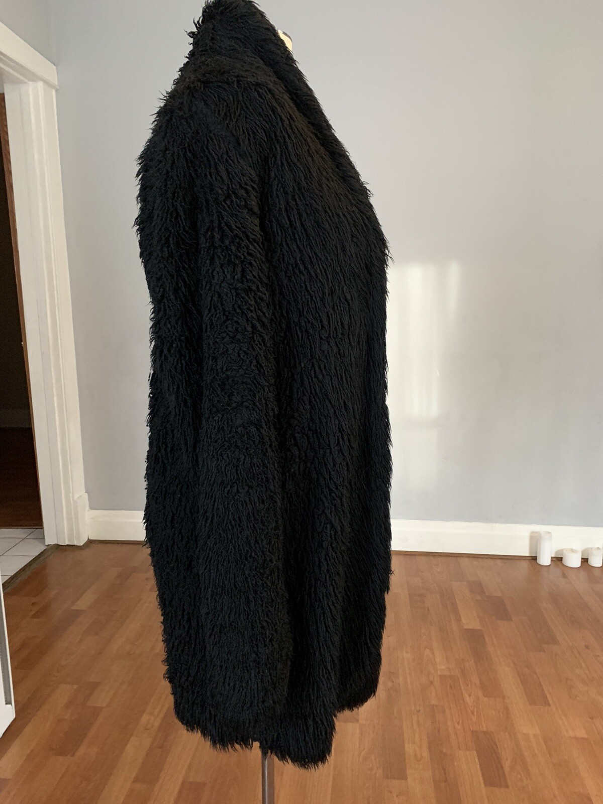 Picture 2 of 11