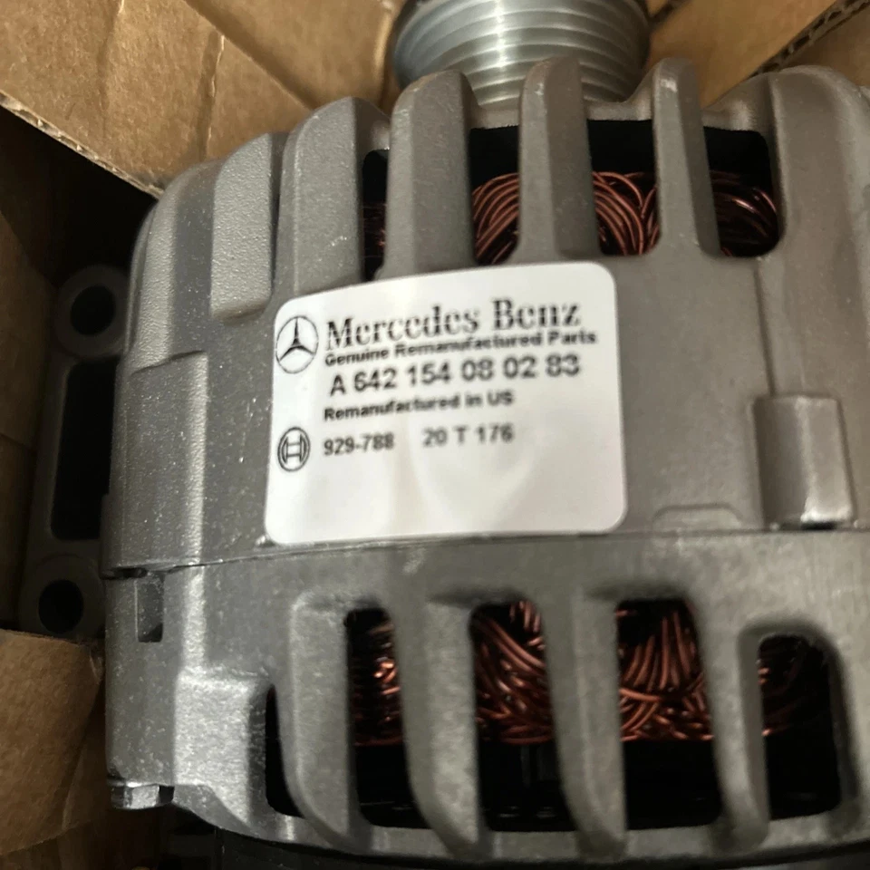 Alternator Mercedes benz A 642154080283 2011 Mercedes Sprinter - Image 3 of 4