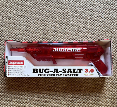 Supreme Bug-A-Salt 3.0 Salzschießen Fliegenklatsche Blasterpistole, rot