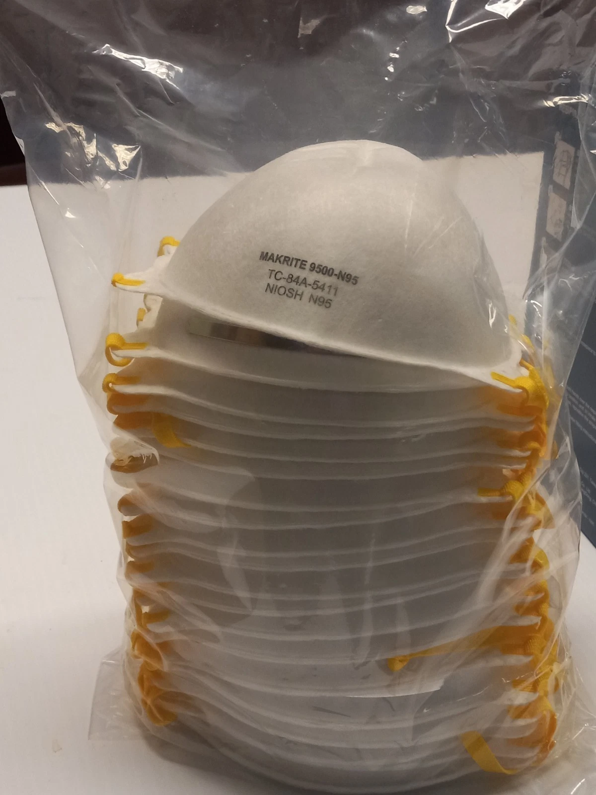 Makrite 9500-N95 NIOSH CDC Medical N95 Face Mask Respirator, 12 boxes of 20 each