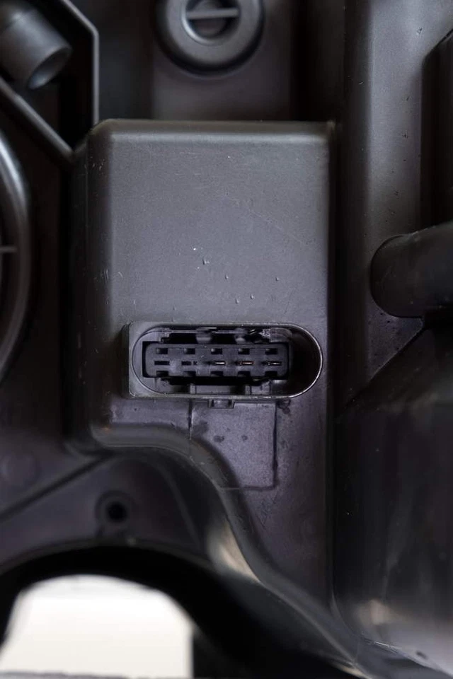 Hella Scheinwerfer Rechts für Mercedes E-Klasse 06/06- W211/S211 1EL 009 260-081 - Bild 3 von 3