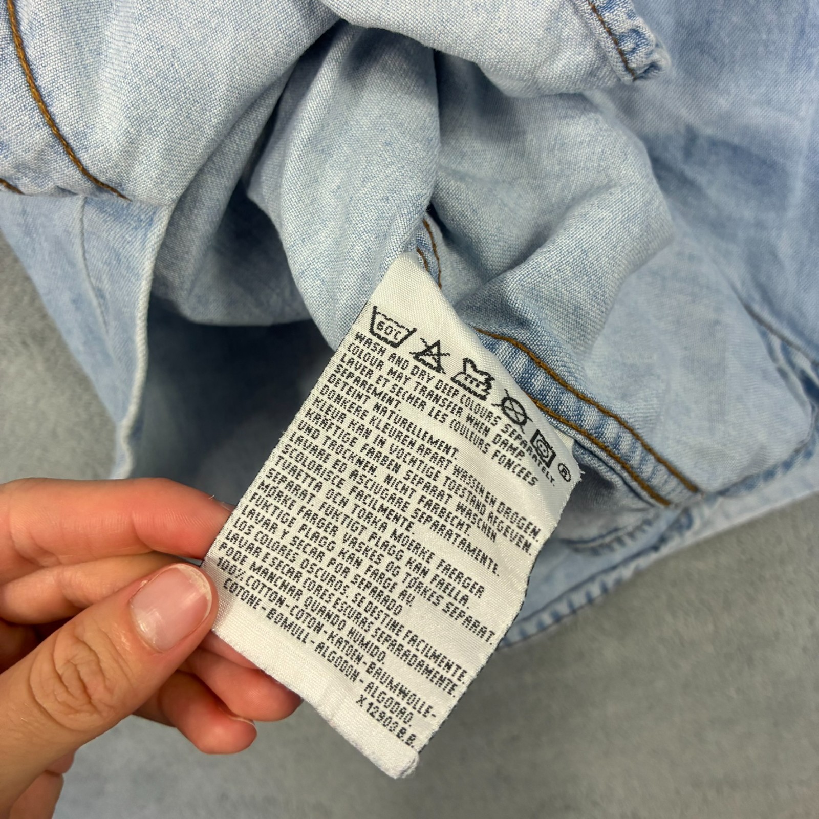 VTG Levi's 1990's Light Blue Denim Western Size XL Stud Button Long Sleeve Shirt image 9