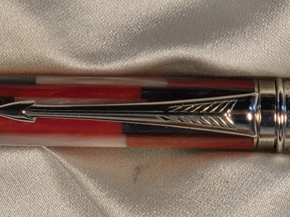 Bolígrafo Parker Edición Especial Doble Pliegue Mosaico Rojo y Perla - Piezas/Reparación Foto 3 de 4