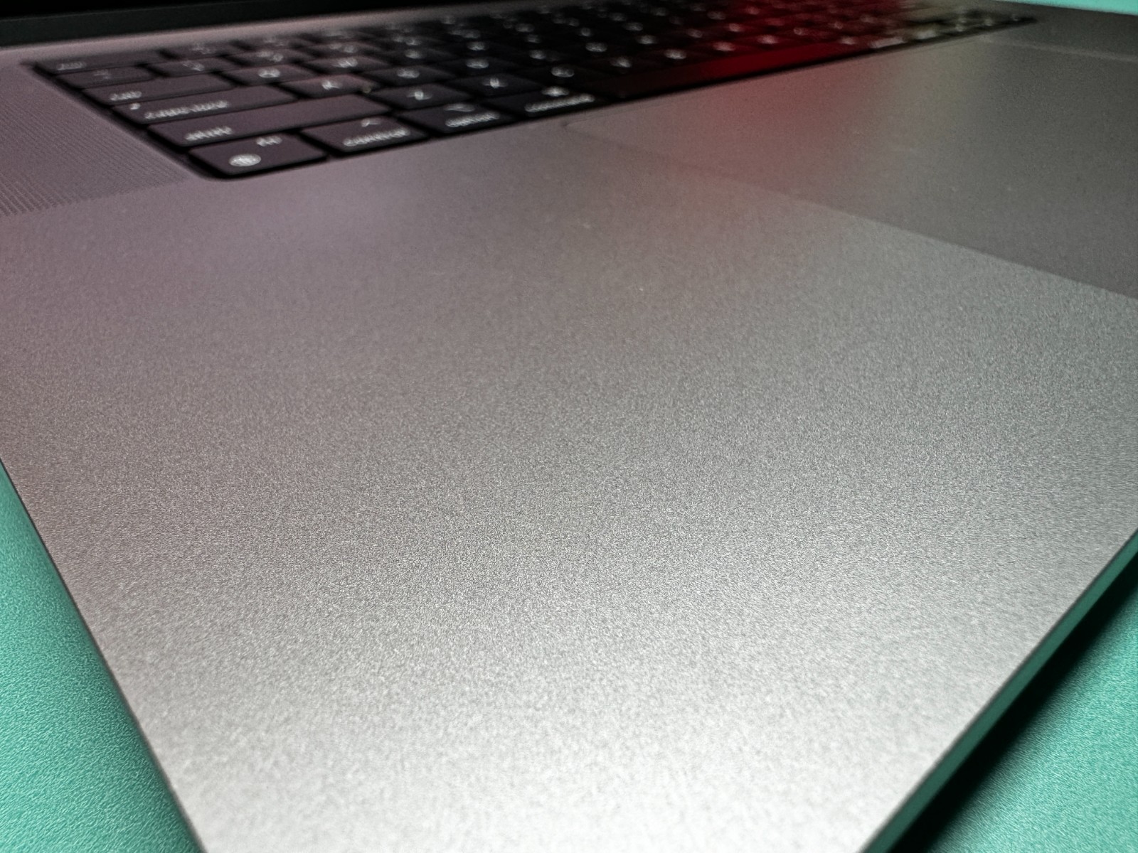Apple MacBook Pro 16" gris 2021 3.2 GHz M1 Pro núcleo 10 GPU 16 núcleos 32GB 1TB VG, imagen 7