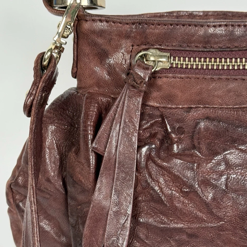 Bolso Bandolera Hobo de Cuero Marrón Junior Drake Foto 2 de 4