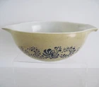 Vintage 1970s Pyrex Homestead 443 Cinderella Handled Mixing Bowl 2.5 Quart